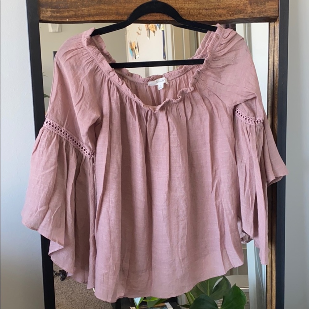 Off-Shoulder Top